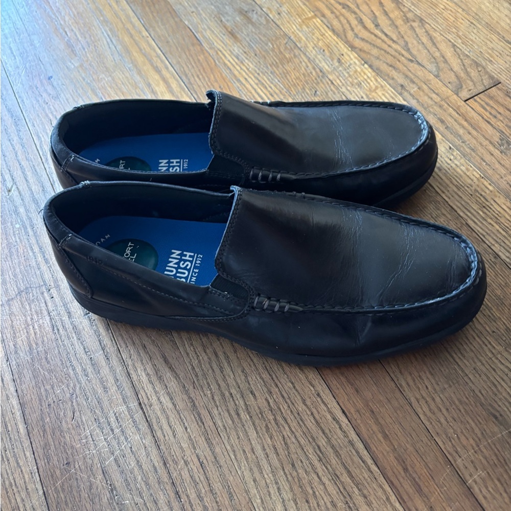 Black Slip-On Leather Loafers - Nunn Bush